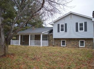 1681 Richland Hills Dr, Salem, VA 24153