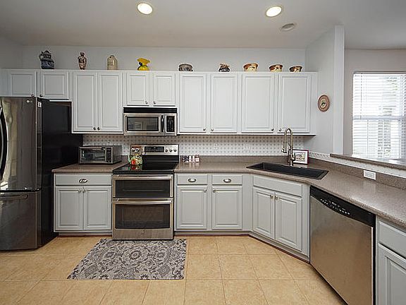 5th image of 1117 Santa Elena Way