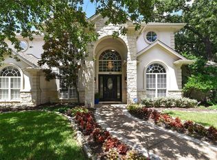1900 Valley Oaks Ct, Irving, TX 75061