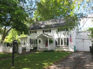 322 Warren St, Lake Geneva, WI 53147