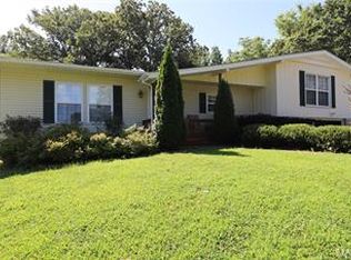 113 Park Mnr, De Soto, MO 63020