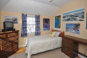 2nd image of 1559 Campbell Ave