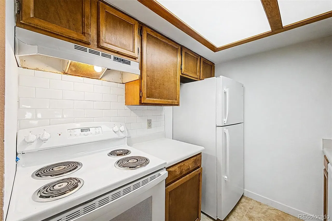 2 bed, 913 sqft, $1,495 — Photo 2