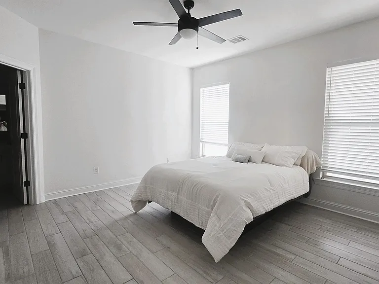 9232 Asoka Ave — Photo 22