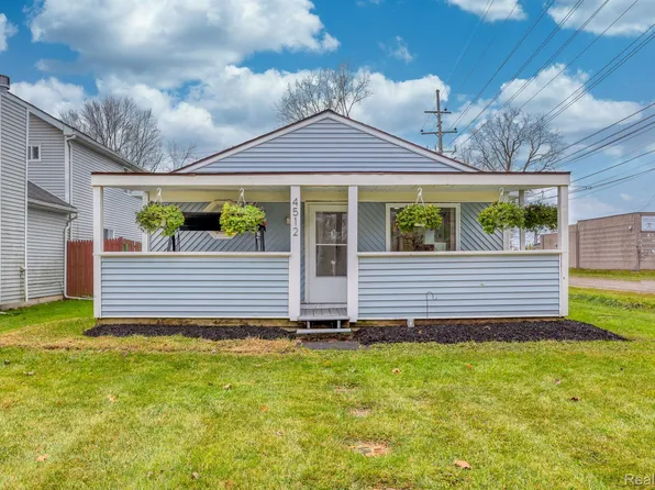 4512 Treadwell St, Wayne, MI 48184