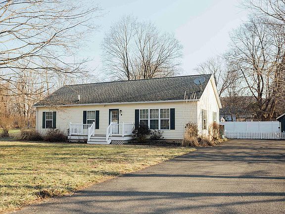 3rd image of 42 Elting Road