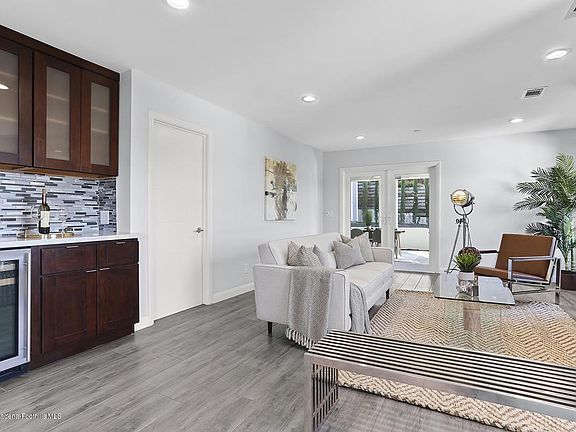 5th image of 1233 Brunswick Ave