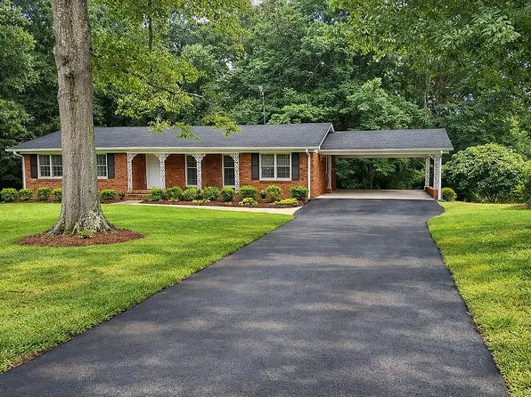 107 Briarwood Dr, Belton, SC 29627