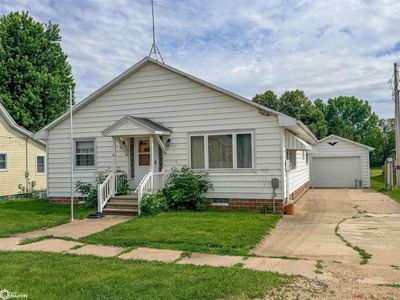 919 3rd St, Dumont, IA, 50625