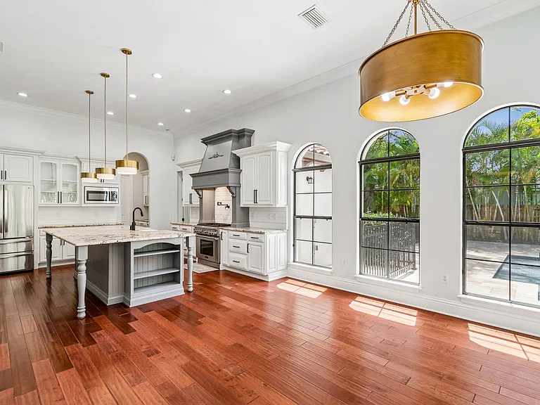 3917 W Barcelona St — Photo 25