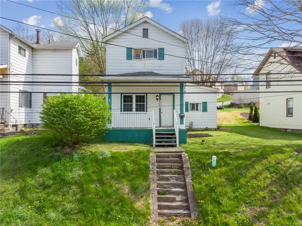 336 Valley St, Mc Donald, PA 15057