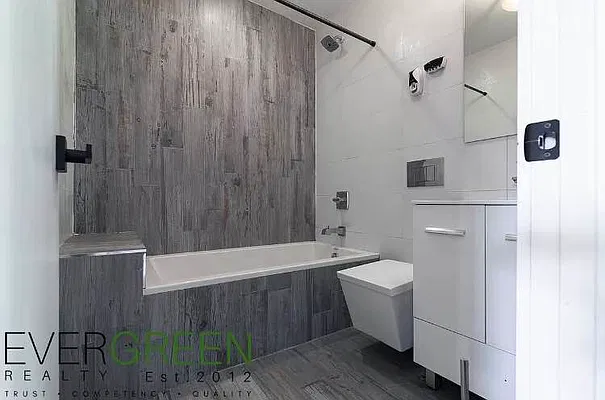 Rented by ERNY LLC | media 35