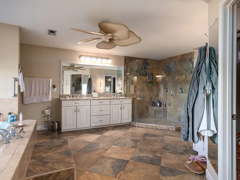810A Madam Moores Ln — Photo 50