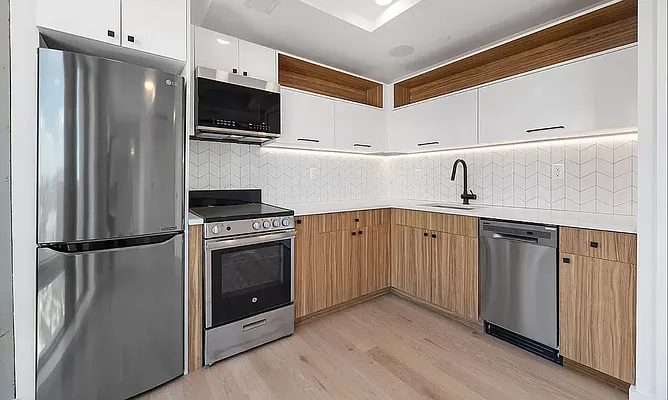 Rented by REAL New York | media 16