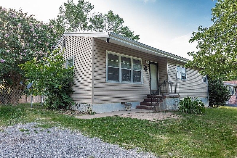 1st image of 4607 Beverly Kay Dr