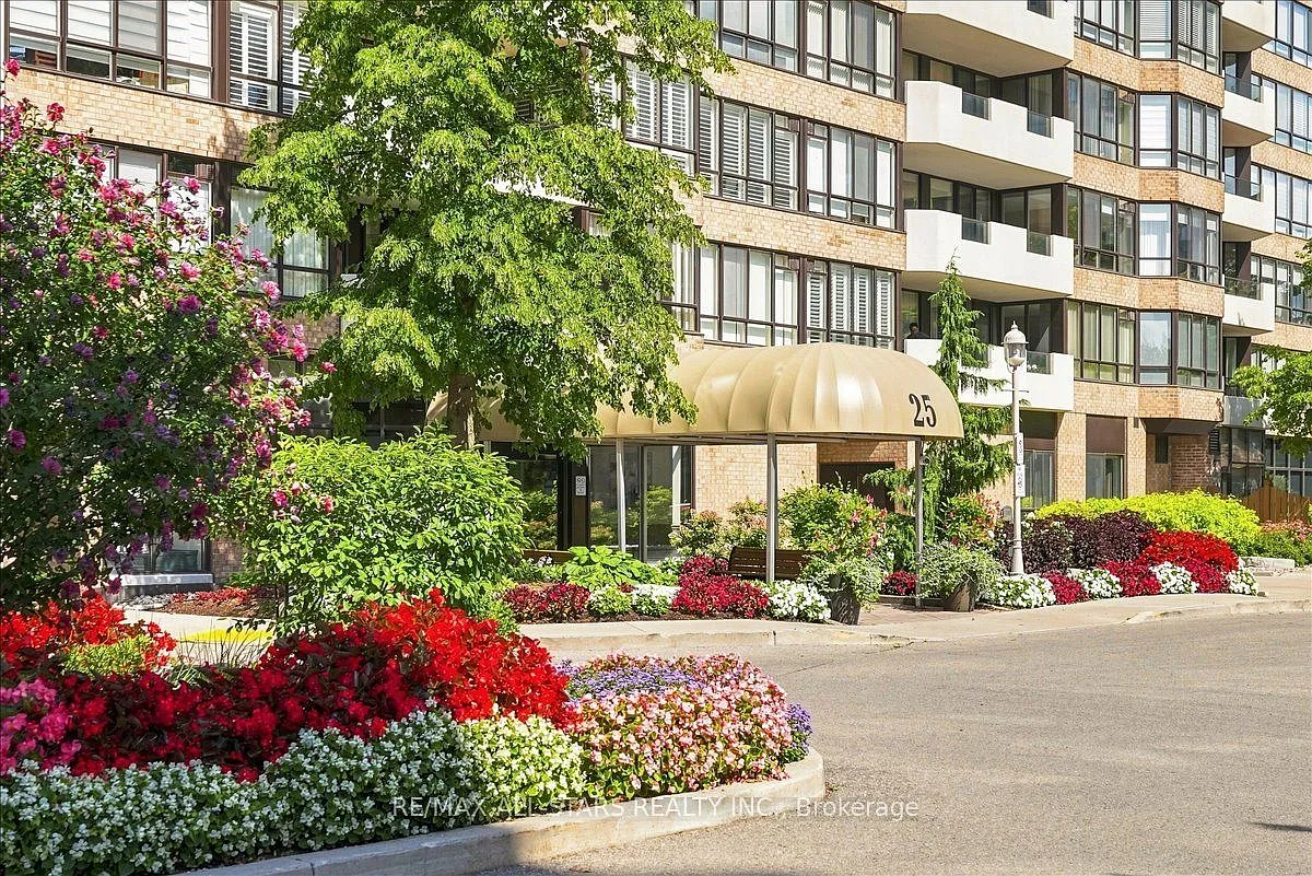 2 bed, $2,700 — Photo 2