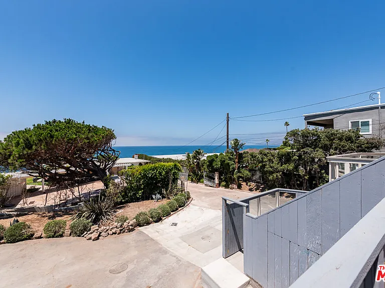 7275 Birdview Ave — Photo 13