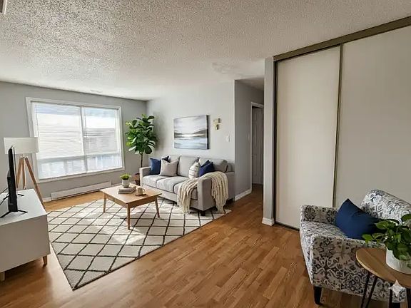 2nd image of 308 Malaga Rd #303
