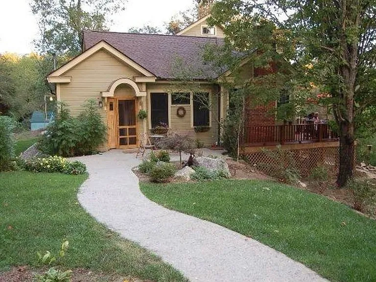 109 Hamburg Mountain Rd — Photo 2