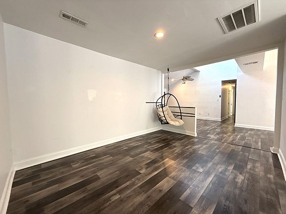 5th image of 6814 Pence Rd