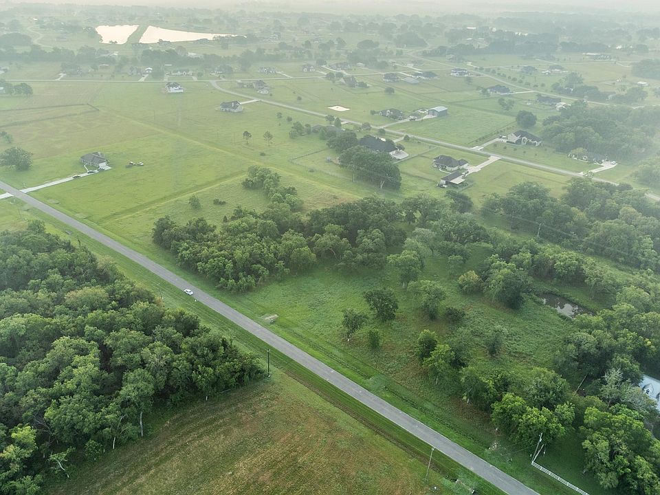 1st image of 814 Cross Timbers Dr