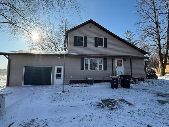 419 S Lincoln Ave, Eagle Grove, IA 50533