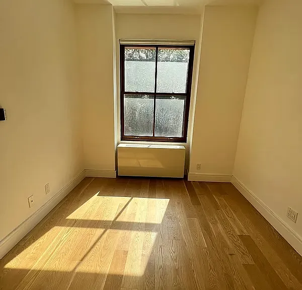 254 Front St #3C — Photo 9