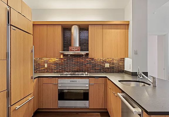 4th image of 70 Little West St APT 7N