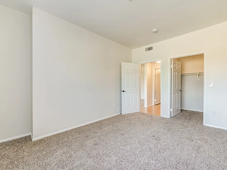 16640 Devonshire St — Photo 10
