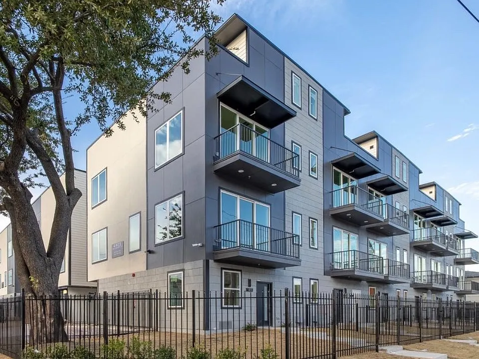 1614 N Fitzhugh Ave #104