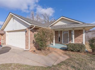 416 Blue Spruce Dr, Midwest City, OK 73130