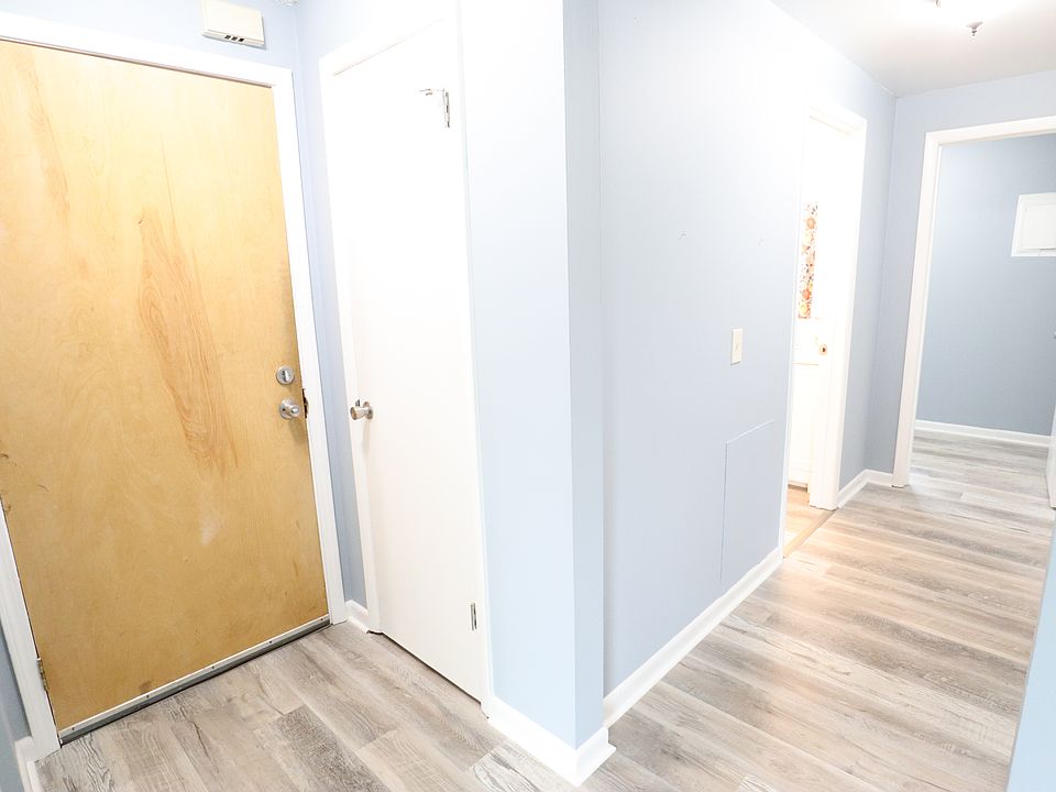 1st image of 275 Owens Rd #11