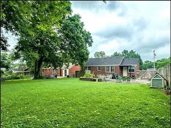 1506 Wendell Ave — Photo 13