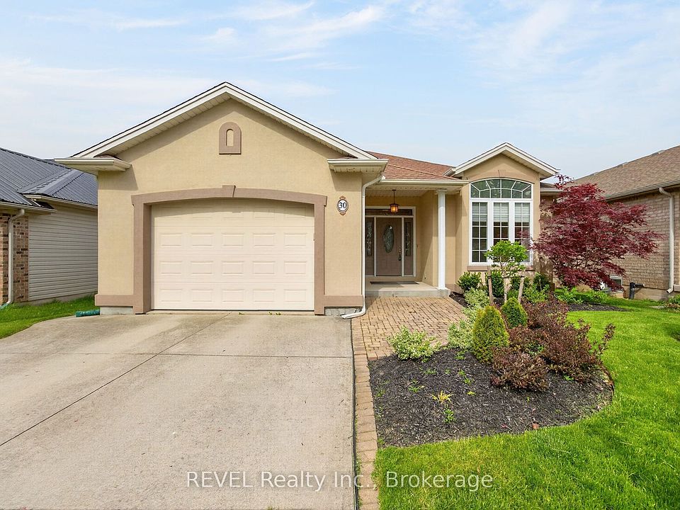 1st image of 30 Bianca Dr