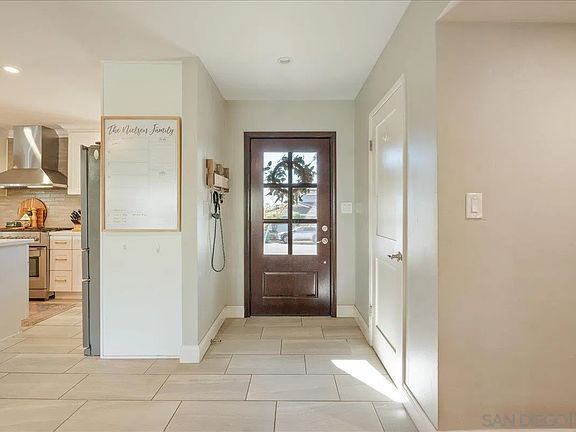3rd image of 5924 Lancaster Dr