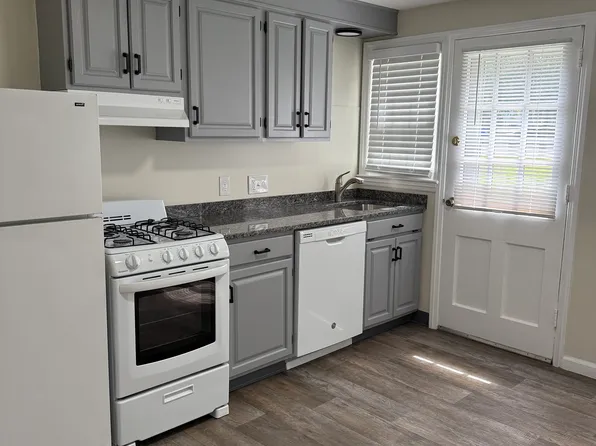 45 Mercury Ct #L1, West Springfield, MA 01089