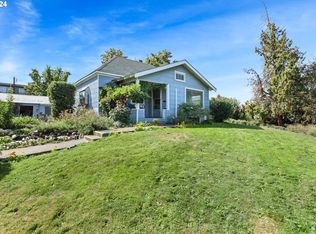 1810 E 9th St, The Dalles, OR 97058
