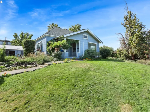 1810 E 9th St, The Dalles, OR 97058