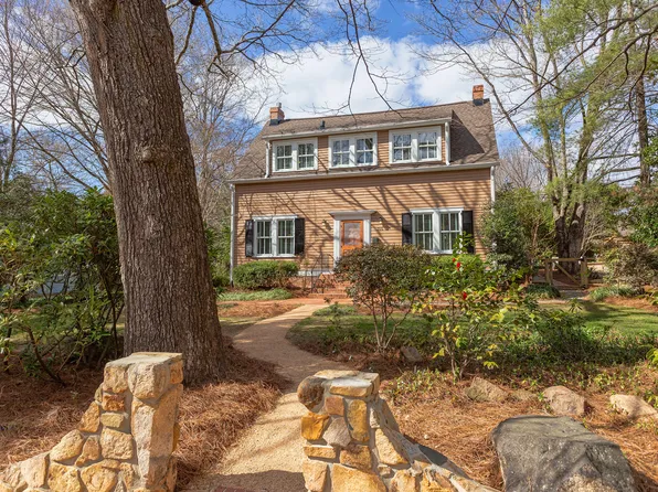 300 McCauley St, Chapel Hill, NC 27516