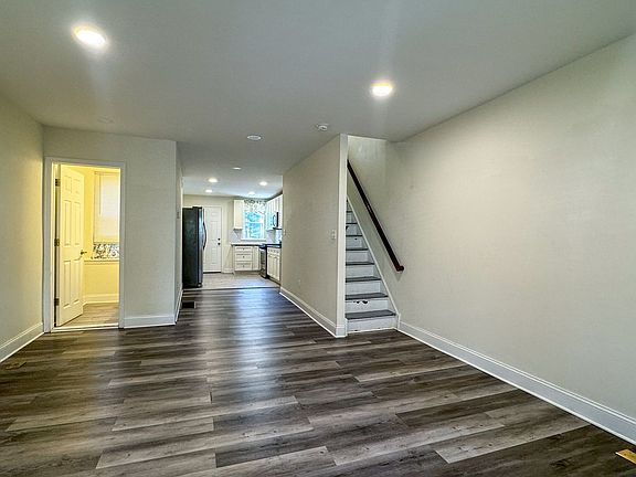 2nd image of 432 N Salford St