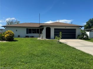 930 SE 27th Ter, Cape Coral, FL 33904