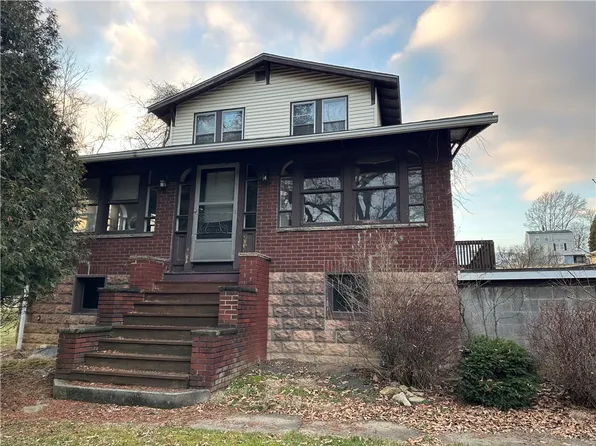 1305 Park Ave N, Washington, PA 15301