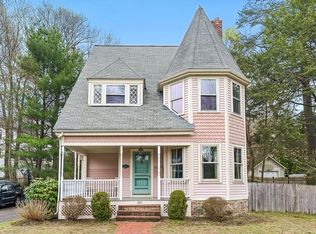 207 Weston Rd, Wellesley, MA 02482
