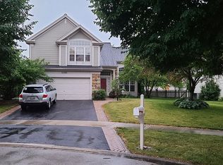 1282 Dunbarton Dr, Aurora, IL 60502