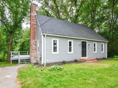 72 Fuller St, Canton, MA, 02021