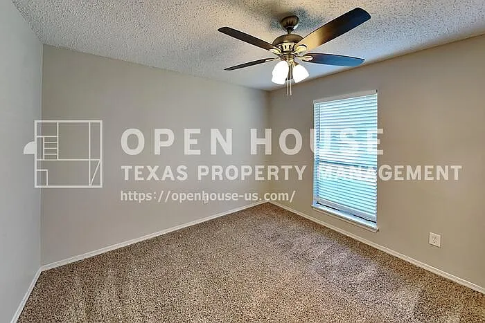 820 Whitehall Dr — Photo 14