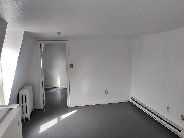 478 W Oley St #3R — Photo 6