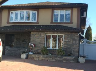 16441 86th St, Howard Beach, NY
