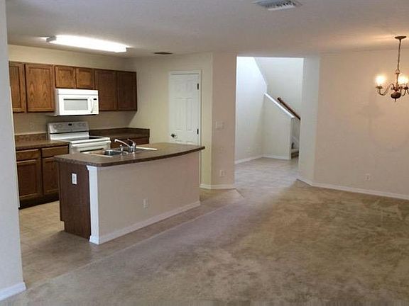 3rd image of 5008 W Coventry Cir