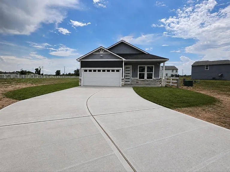 727 Road 5714 — Photo 1